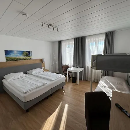 Schlappinger-hof 3*