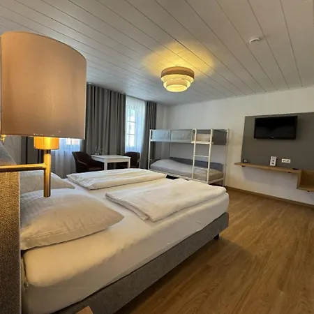 Schlappinger-hof Szálloda 3*